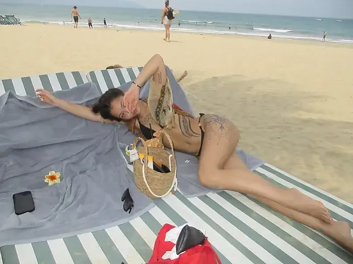 내 근처 해변에 누워있는 것을 상상해봐 instagram for ainarazhassan