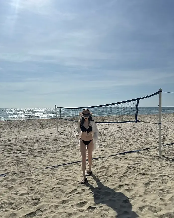 뱃살이 재금 빠져있는 귀한 틈을타 오랜만에 입어본 빅히니 instagram for sat7800