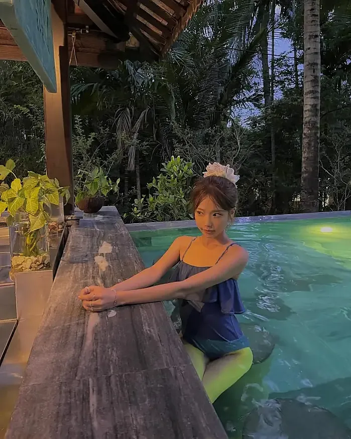 노을질때 밤수영은 너무 좋은걸…? instagram for mingddo_h