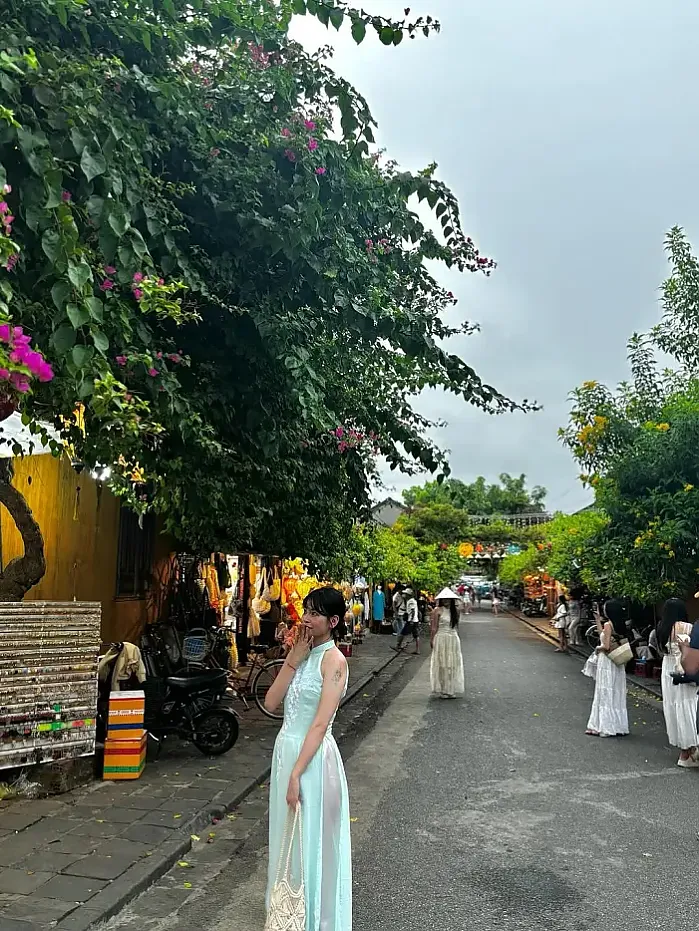 호이안의 마법같은 밤: 시간이 멈춘 듯한 순간