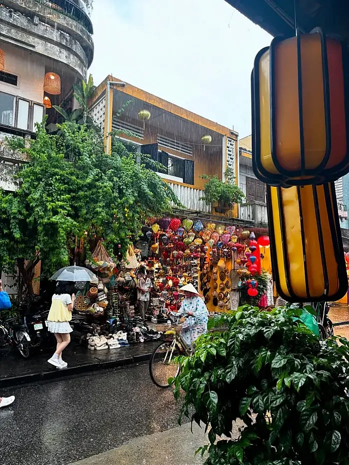 호이안의 마법같은 밤: 시간이 멈춘 듯한 순간