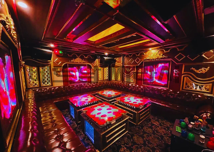 호치민 로컬 가라오케 튤립 <Tulip Karaoke>