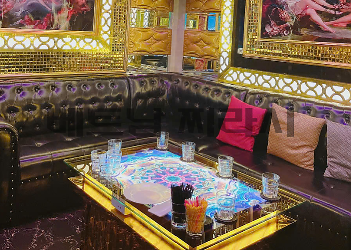 호치민 로컬 가라오케 럭셔리21 <21 LUXURY RESTAURANT>