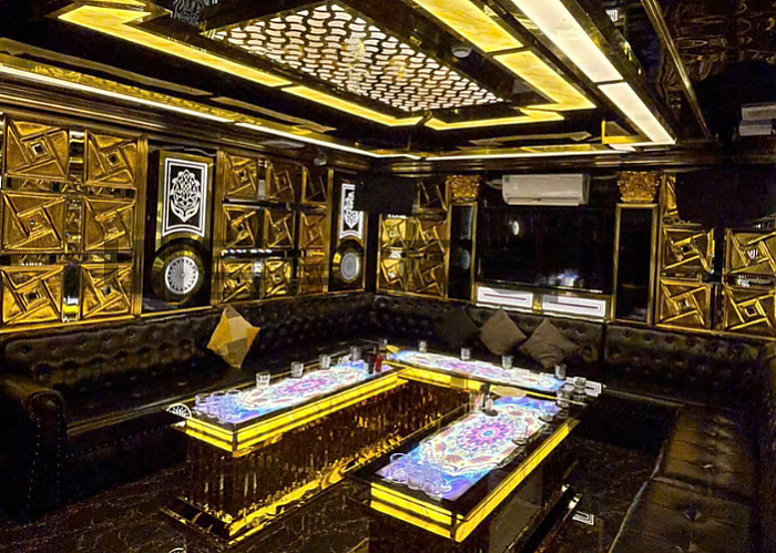 호치민 로컬 가라오케 럭셔리21 <21 LUXURY RESTAURANT>