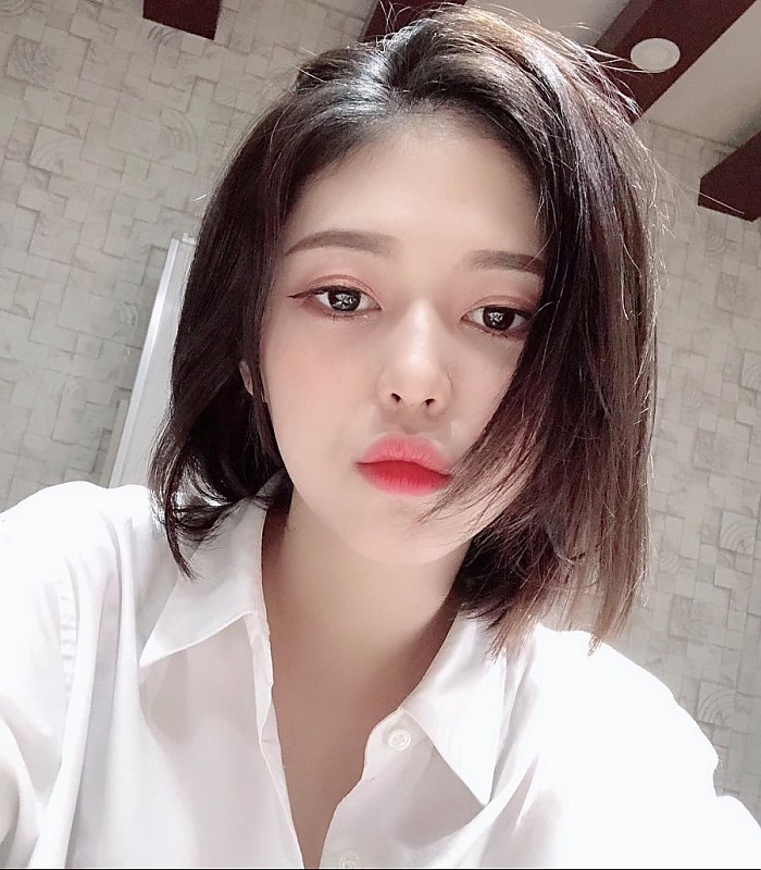 베트남 예쁜 여자 [비키니 사진 포함]