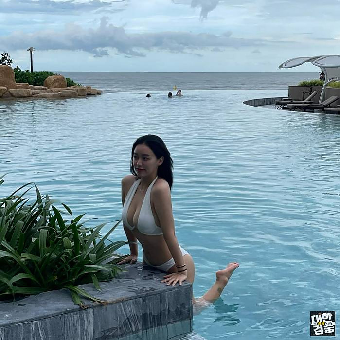 The Grand Ho Tram Strip 9월 3일 30살되는데 오똨해? 수영장 인스타