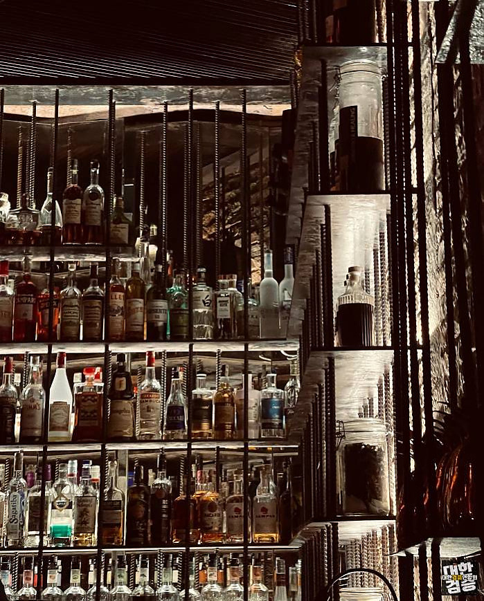 9월 14일 호찌민 시 블랙 칵테일 인스타 존예