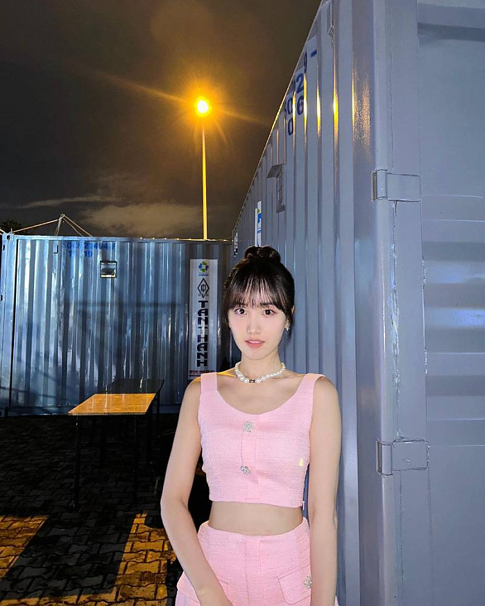 Ho Chi Minh City, Vietnam 9월 27일 윤이 짱 이쁘다 호치민정보 인스타 후방계정