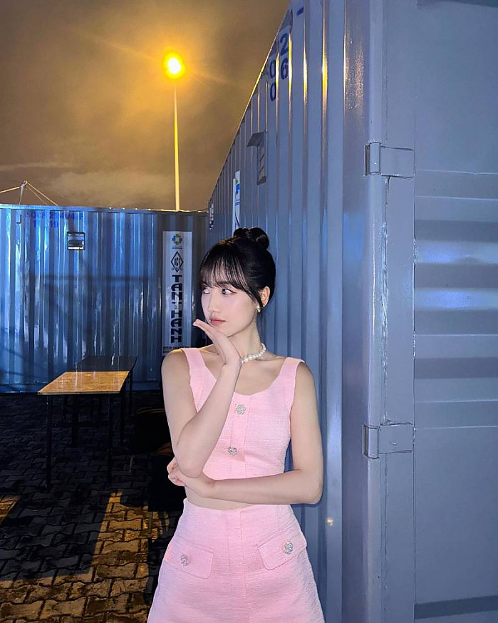 Ho Chi Minh City, Vietnam 9월 27일 윤이 짱 이쁘다 호치민정보 인스타 후방계정