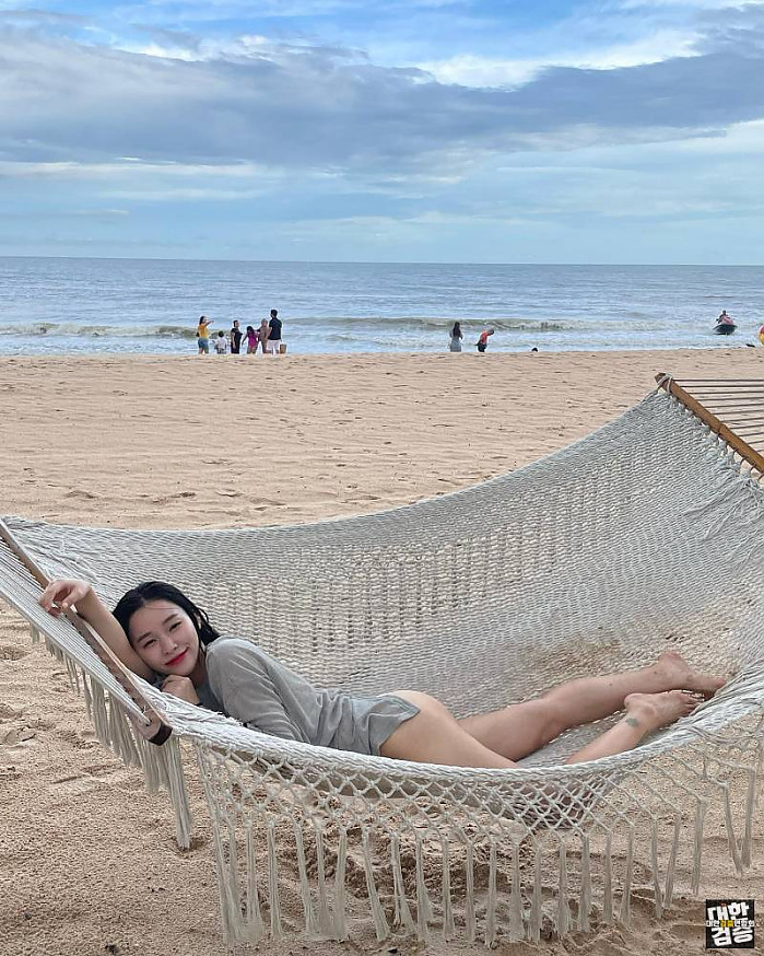 The Grand Ho Tram Strip 9월 2일 또 바다가야지 인스타그램 수영복