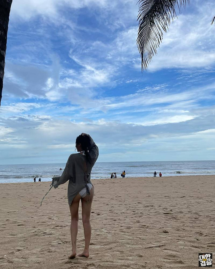 The Grand Ho Tram Strip 9월 2일 또 바다가야지 인스타그램 수영복