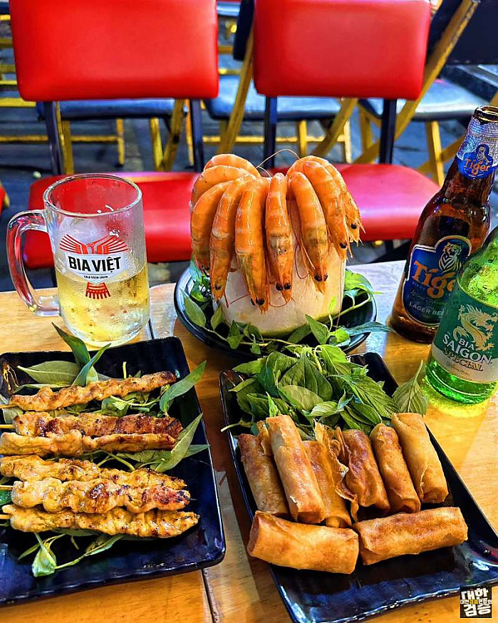 HoChiMinh-City 서울 8월 21일 호치민 랜드마크에서 비키니 세라