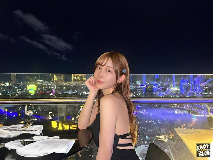 Lavela Saigon Hotel 10월 4일 오늘 호수에서 브이화보 찍었다.