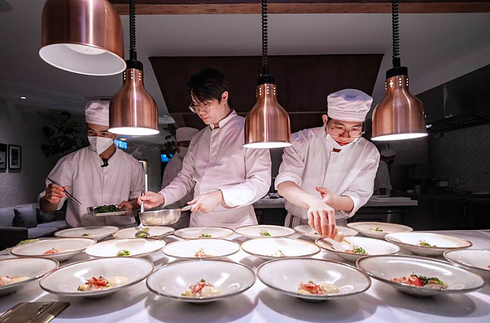 호치민의 미슐랭 레스토랑 및 특이한 레스토랑 소개