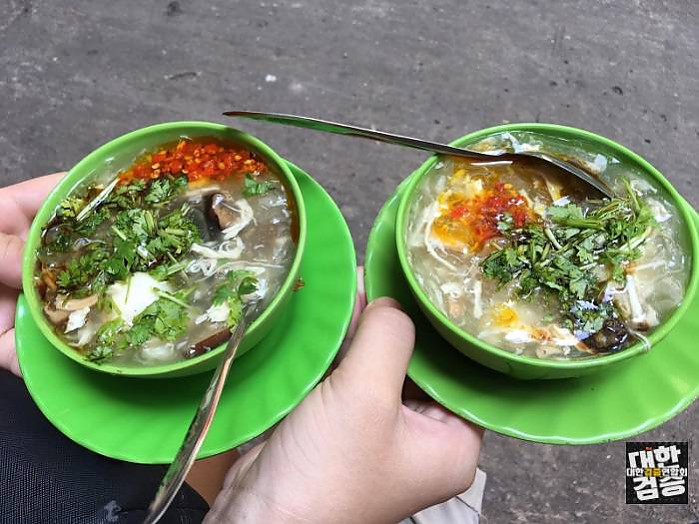 햄안밧 76 Hẻm Ăn Vặt 76