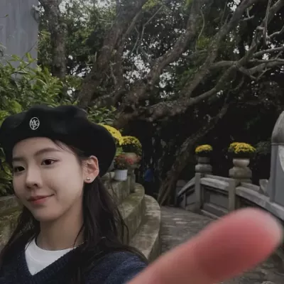 하노이 - 호안끼엠 호수 2월 18일 이쁜 모자의 소녀