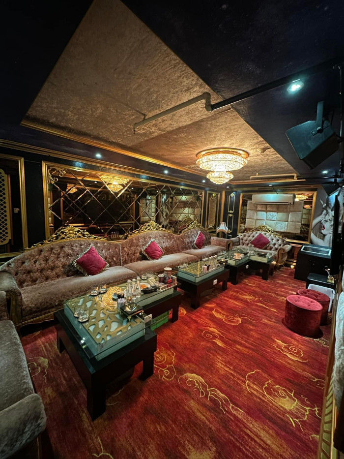 호치민 로컬 라 로얄 가라오케 <LA ROYAL KARAOKE> 3군