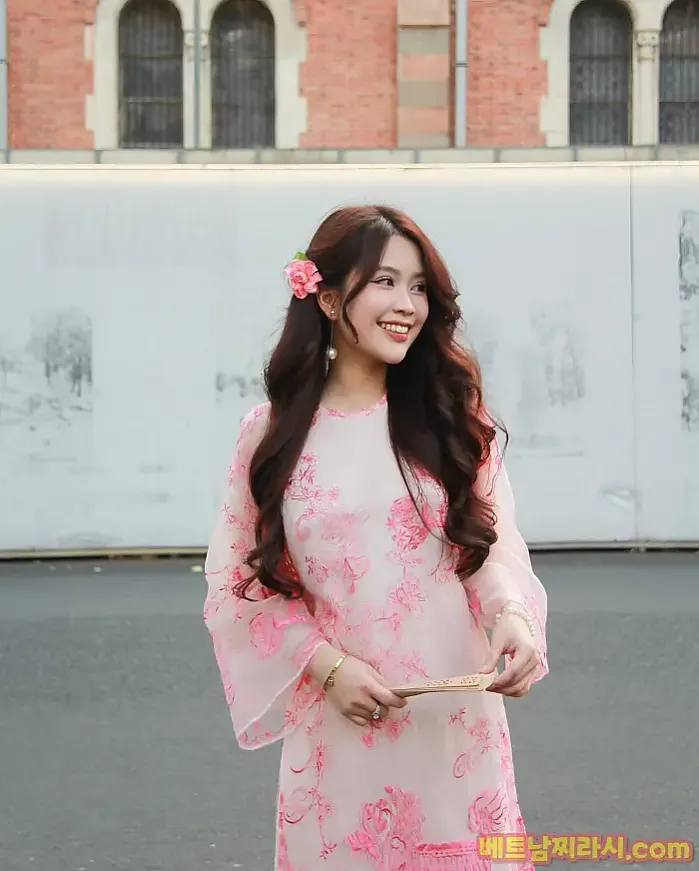 호찌민 시 2월 15일 사이공의 딸