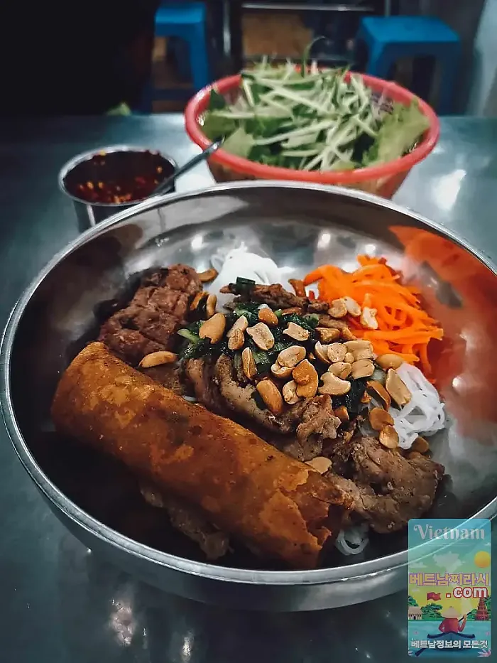 분티누옹 Bun Thit Nuong Kieu Bao