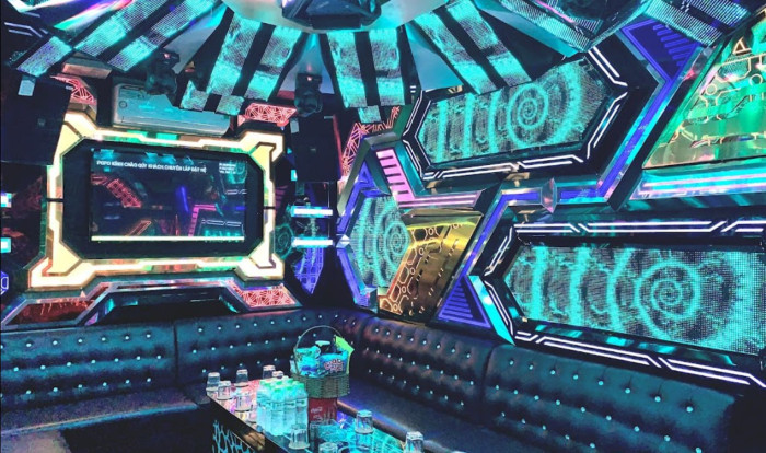 호치민 로컬 보스 KA 가라오케 <BOSS KA KARAOKE> 6군