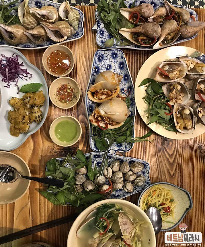 호치민 해산물 맛집 옥 바록록 Bà Cô Lốc Cốc