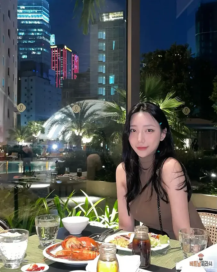 LOTTE HOTEL SAIGON 12월 27일 한 여름의 크리스마스