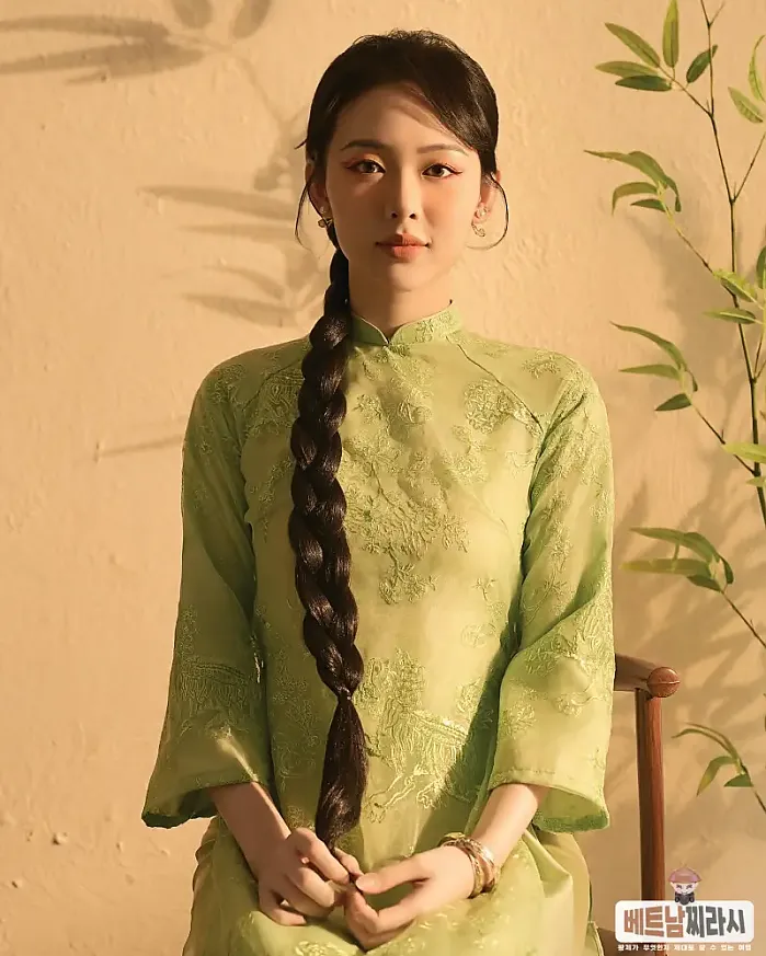 호찌민 시 1월 7일 Một chút nắng vàng ươm trong gió, một chút xuân về đó em ơi