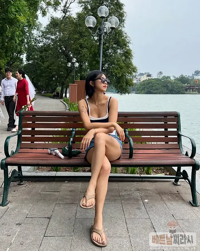 하노이 - 호안끼엠 호수 1월 13일 호안끼엠호수에 빠져버렸다