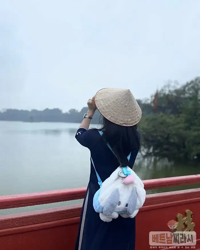 하노이 - 호안끼엠 호수 1월 14일 호안끼엠호수에 빠져버렸다