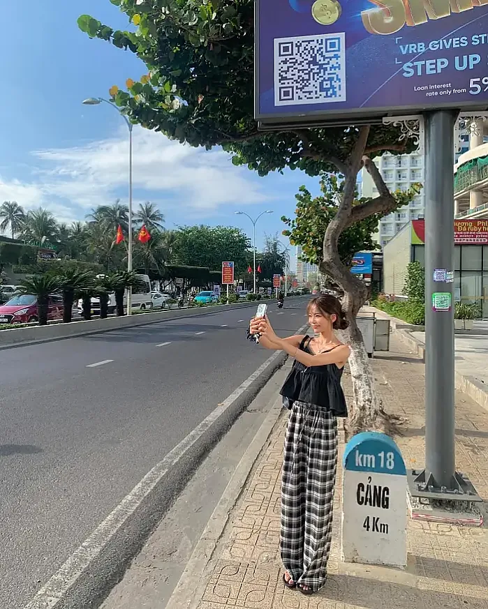 눈뜨자마자 cccp가자고 조름... instagram for mingddo_h