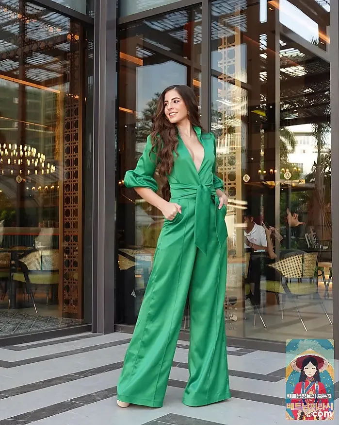 LOTTE HOTEL SAIGON 3월 4일 Beauty begins the moment you decide to be yourself