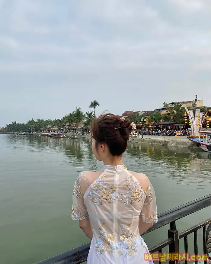 베트남 호이안 2월 11일 아오자이 입구 호이안 구경