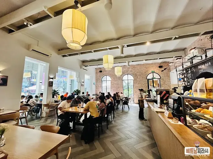 베트남 호치민에서 헌팅하기 좋은 카페, 술집들 몇군데 있어서 알려드릴께요.