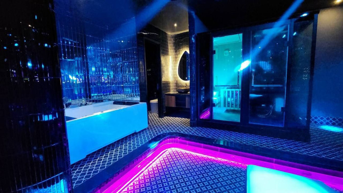 호치민 로컬 불건마 풍황깍 8군 <Phụng Hoàng Các>