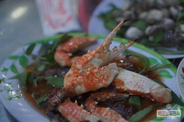호치민 해산물 거리 맛집 “Ốc Oanh”