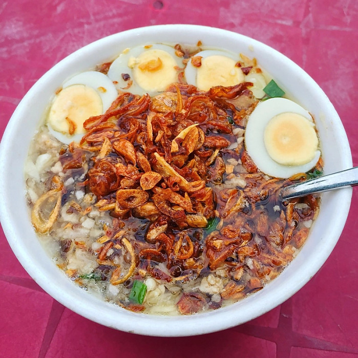 반뚝 햄 100 (Banh duc hem 100)