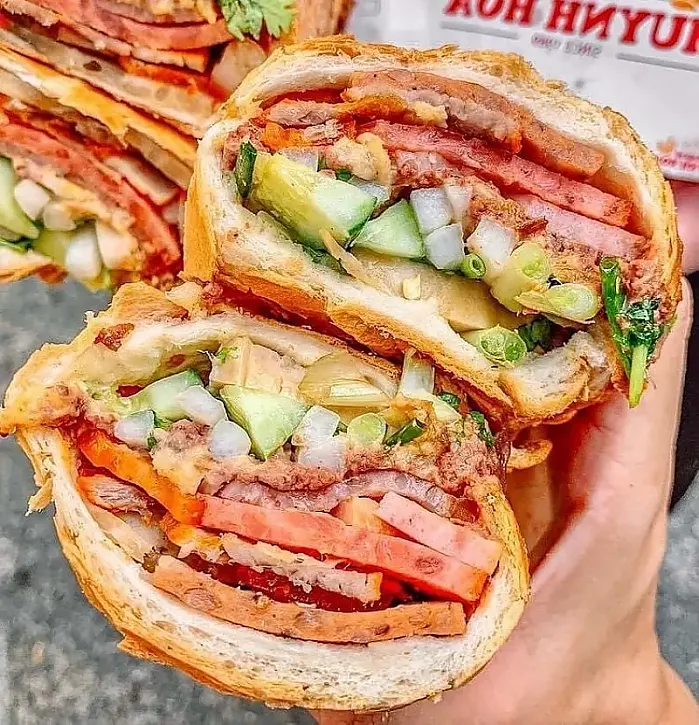 [기획]호치민시 반미 맛집 찾기:반미 후인화 (Banh mi Huynh Hoa)