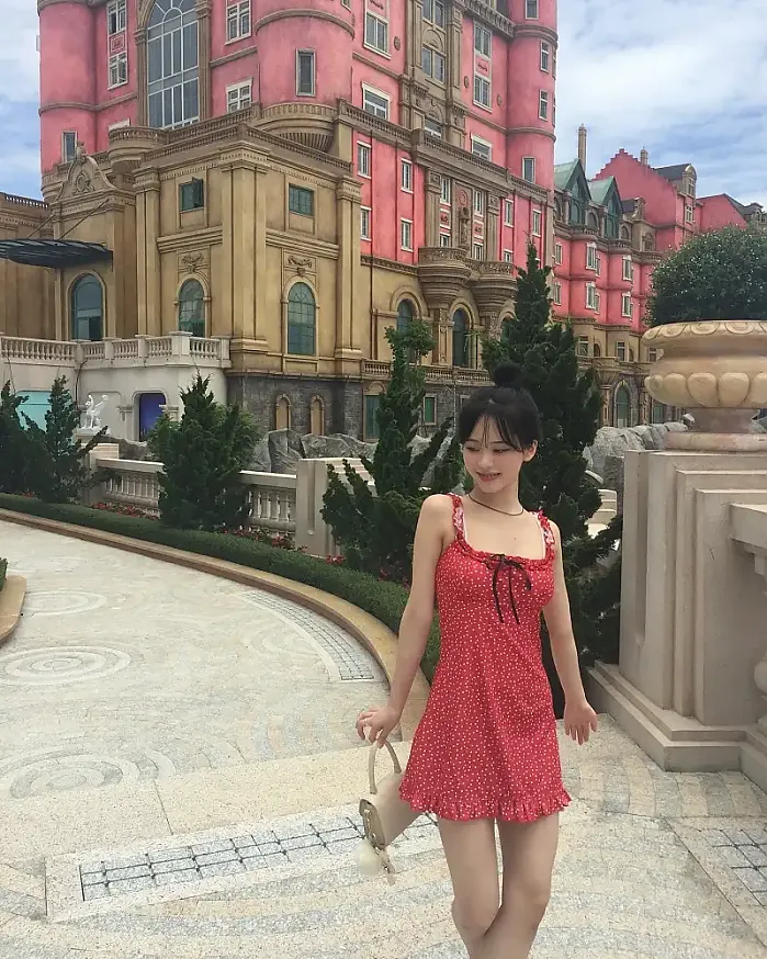 망고스틴+수영+마사지=천국 @glistening.ripple__ 인스타