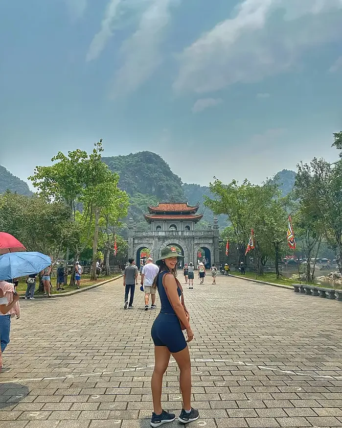 닌빈 @evelyn.pessanha 인스타