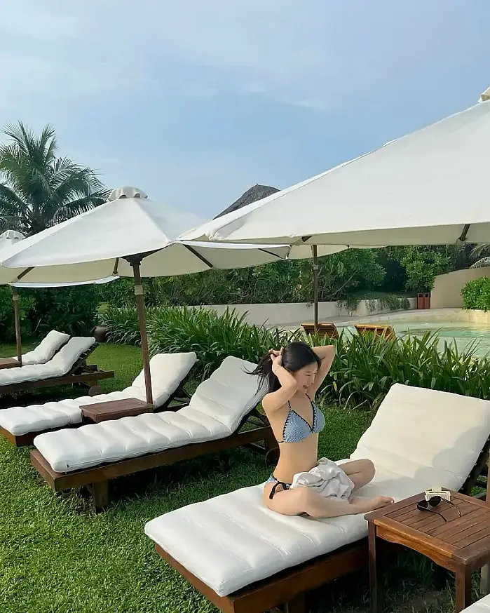 수심 1.3m는 나한테 버거워  @_.march12th 인스타