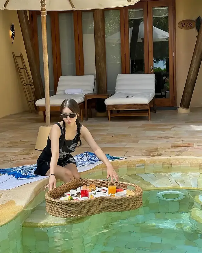 앵두씨가 아닌 반미씨의 나트랑 여행  @i._.loveyousobad 인스타