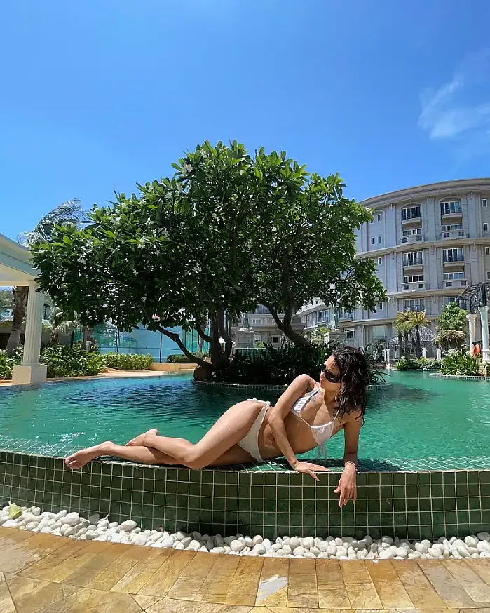 여신 강림  @rohjihye1 인스타