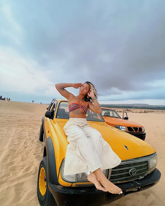 언덕에서의 하루  @badgalvenus333 인스타