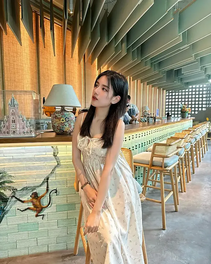 삶의 야망은 매우 작다 @celinesiim 인스타