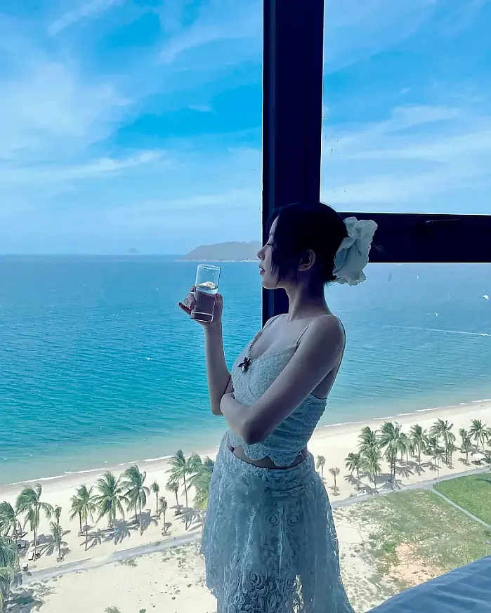 바다를 보고 사진도 찍고 @ri.sari01 인스타