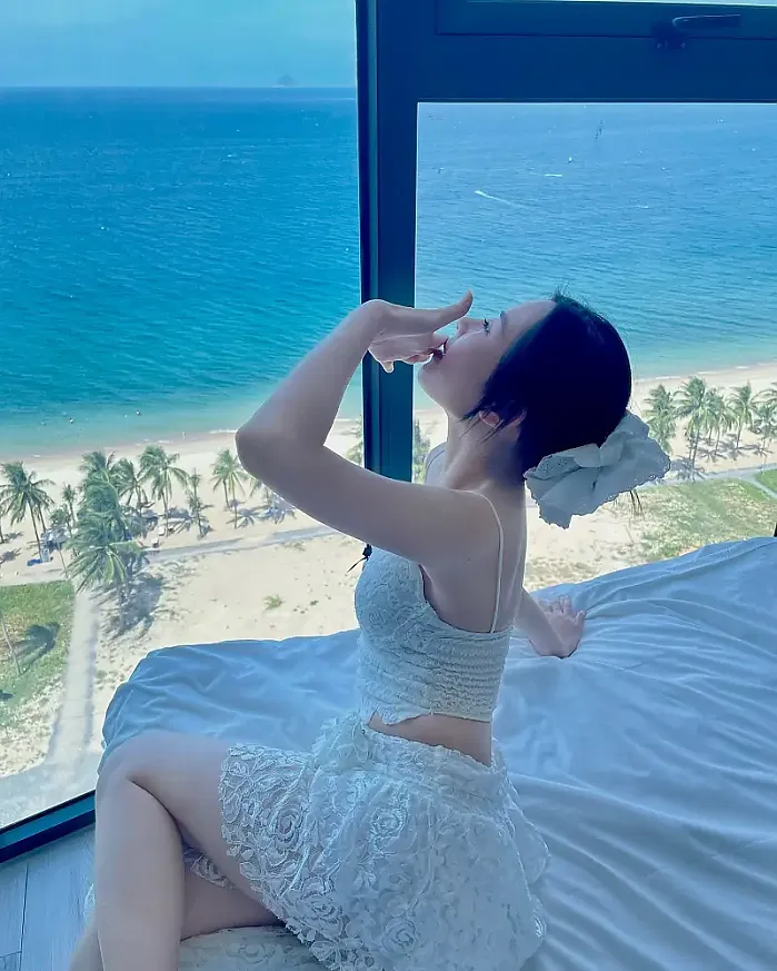 바다를 보고 사진도 찍고 @ri.sari01 인스타