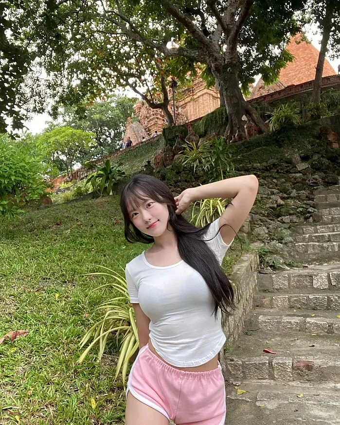 체감온도40도에 사진찍는사람 그게 바로저예요 @eunsutagram 인스타