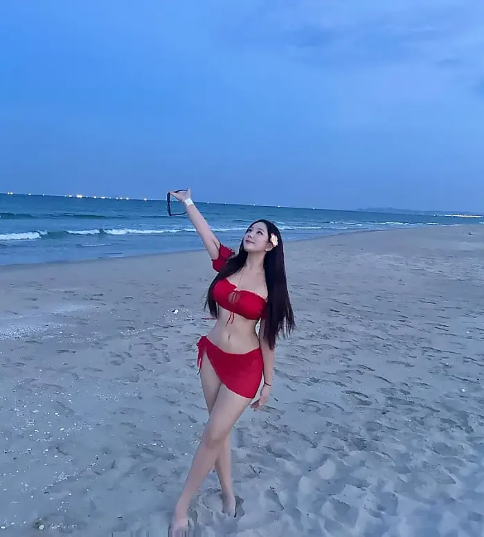 바다가 너무 예쁘더라 @godrhea 인스타