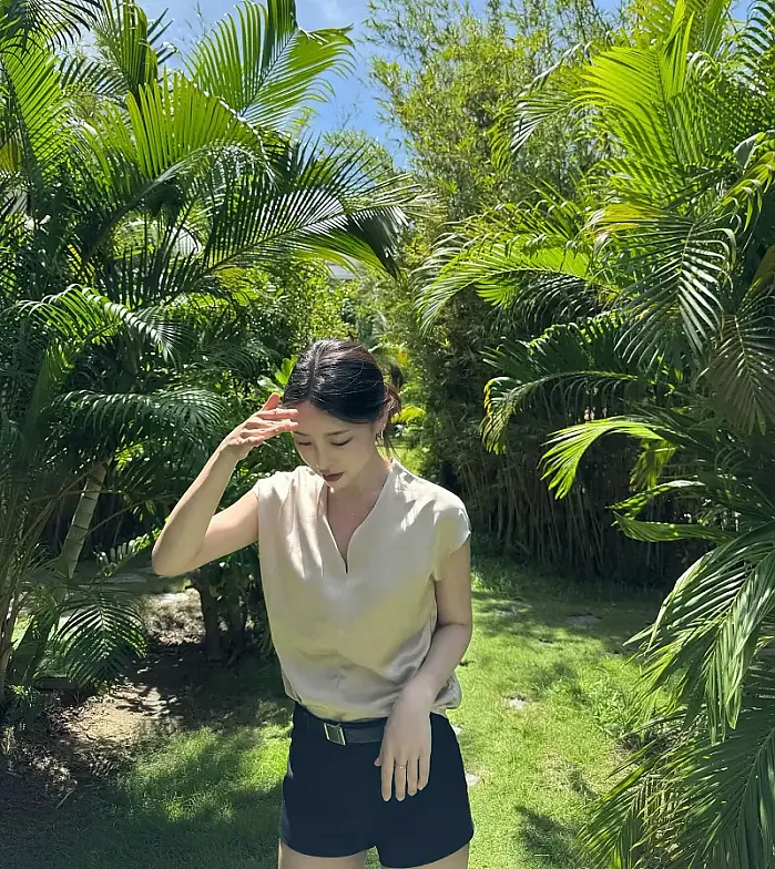 세련된 이미지의 처자 @1994.vv 인스타