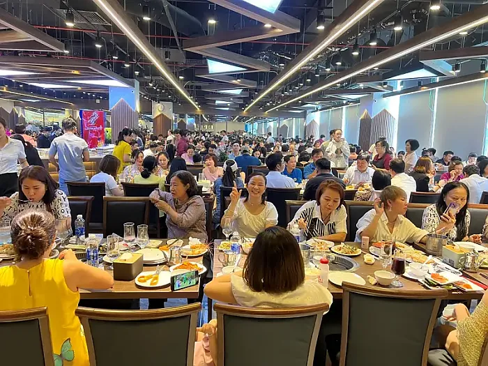 호치민 빈탄군 해산물 부페 포세이돈 Poseidon Bình Thạnh